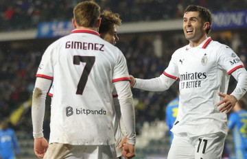 Soi kèo Feyenoord Rotterdam vs AC Milan (03h00, 13/02) – Cuộc đối đầu kịch tính tại De Kuip