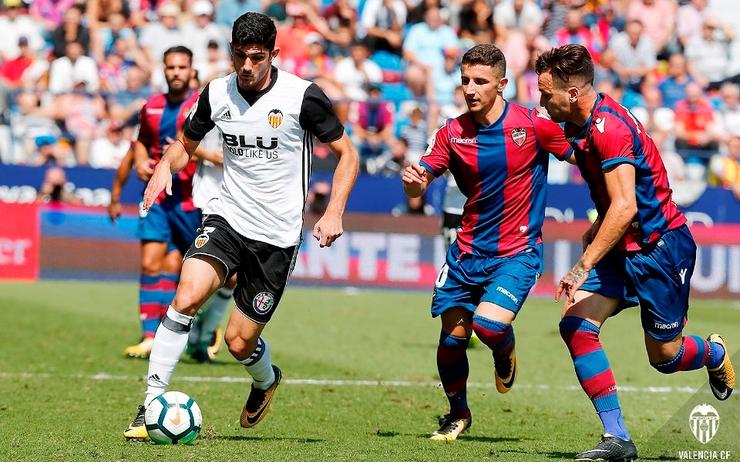 Hình ảnh đối đầu SD Huesca vs Valencia