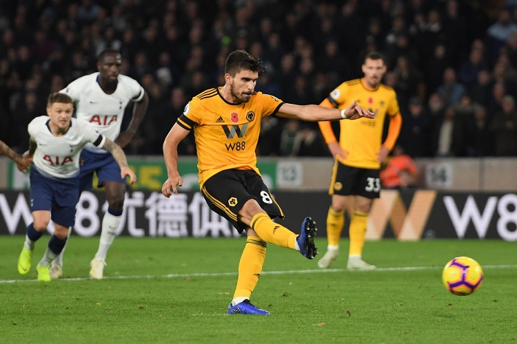 Hình ảnh đối đầu Tottenham Hotspur vs Wolves